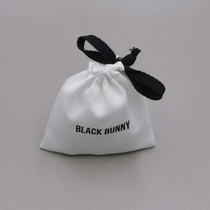Bolsas de Regalo de Lujo con Logotipo Personalizado, Bolsa de Terciopelo Blanca para Cosméticos - Product Image 1