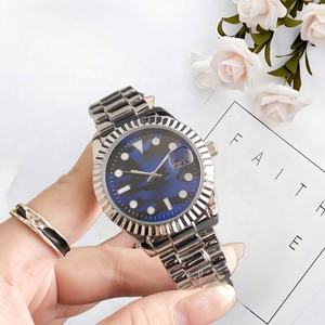 Reloj cronógrafo de cristal de zafiro para mujer, de aleación, con diseño de dibujos animados, para negocios - Product Image 5