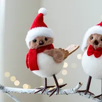 Décoration de Noël en mousse en forme d'oiseau rouge, adorable poupée en peluche avec écharpe et chapeau rouges pour sapin de Noël