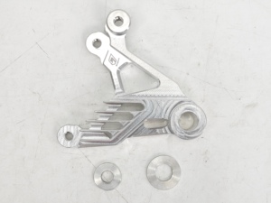 Support de pompe de frein de remplacement CALIPER BRACKET RADIAL PITCH100MM pour KAWASAKI NINJA150 R/NINJA150 <span class=keywords><strong>RR</strong></span>/NINJA150SS 43042-0201-RA2-SR - Product Image 1
