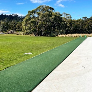Matras Golf PP Material 40mm Hijau Tua untuk Driving Range, Garis Tee, dan Latihan Memukul Bola Golf - Product Image 1