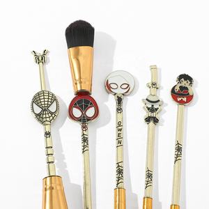 2025 Hot 5PCs Marvel Spider-Man Anime Brush Gold Handle Pinceles de <span class=keywords><strong>maquillaje</strong></span> Cepillo cosmético profesional Regalo - Product Image 3