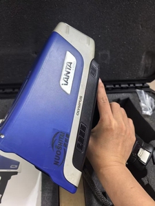 Spectromètre XRF portable Olympus Vanta V2CA d'occasion, écran tactile capacitif LCD, garantie 1 an, pour alliages métalliques - Product Image 4