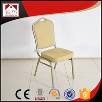 Chaises de salle à manger empilables en métal en gros pour les appartements, les hôtels, les banquets et les événements