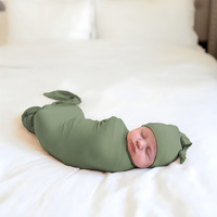 Grande couverture d'emmaillotage tricotée en jersey pour bébé, couverture de réception extensible douce pour nouveau-nés avec ensemble de chapeau