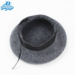 انخفاض موك مخصص الفرنسية الصوف القبعات الناعمة الدافئة متعددة الألوان مع أنماط التطريز الطباعة للفتيات في الهواء الطلق مشاهد - Product Image 5