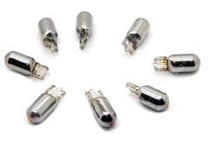 หลอดไฟสัญญาณสีเหลืองอำพัน ADT WY5W 12V 5W W5W T10 2825  แบบโครเมียมสีเงิน - Product Image 2