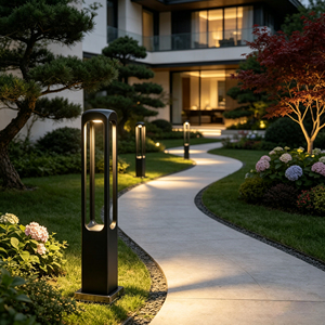 Lampe de cour électrique personnalisée IP65 à LED, lumineuse sur quatre côtés, en aluminium, avec poteau, pour garage et usage extérieur - Product Image 3