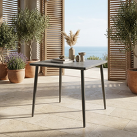 Table de repas d'extérieur moderne avec plateau WPC, structure carrée en fer, design démontable, 4 places, imperméable pour parc et jardin