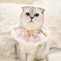 Mignon Pet Dentelle Bavoir Salive Serviette Avec Arc Treillis Fleur Chat Chien Pet Collier Décoration Collier Bandana