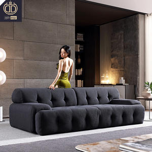 أريكة فاخرة جديدة لعام 2023 بتصميم مذهل، أريكة سيلون ثلاثية المقاعد باللون الأسود، كنبة للمدونين بثلاثة مقاعد - Product Image 1