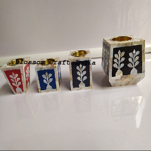 Support de lumière de thé en nacre fait à la main pour la décoration intérieure et les mariages - Product Image 1