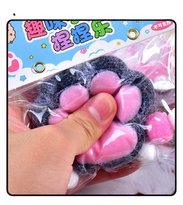 Juguetes Sensoriales Antiestrés Personalizados de TPR Suave con Forma de Pata de Gato/Garra de Oso, Mochi Squishy Personalizado - Product Image 5