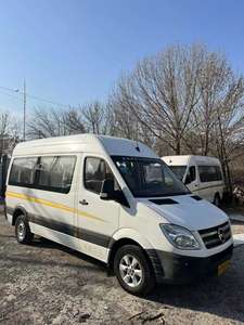 Venta al por mayor Usado 17 plazas Autobús eléctrico Van Alta calidad <span class=keywords><strong>Precio</strong></span> bajo; Características <span class=keywords><strong>BMW</strong></span> BYD Sedan Coaster Modelos R18 Neumáticos 4L Turbo RWD - Product Image 2