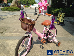 <span class=keywords><strong>Manillar</strong></span> de moda y asequible para bicicletas para niños, monopatines para niños con decoraciones de flecos, <span class=keywords><strong>cinta</strong></span> para el extremo del <span class=keywords><strong>manillar</strong></span> - Product Image 3
