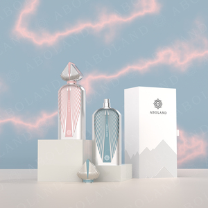 Flacon de parfum en verre ABOLAND, forme cylindrique avec design gravé, fermeture à vaporisateur - Product Image 3