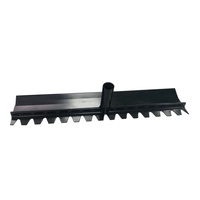 Outils et équipements pour le béton, râteau en acier pour étaler et niveler le béton