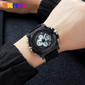 Skmei Sport Watch Dual Time Digital Men's Watch Silicone Strap Water Resistant Chronograph Feature - Product Image 3