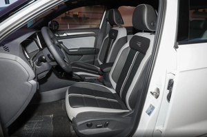 Nouvelles voitures 2025 Prix attractif Volks-wa-gen Golf 8 Essence Voiture Golf 300TSI Pro Automobile Essence V-M Golf MK8 - Product Image 6