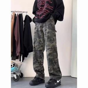 Jean droit de style américain pour homme, collection Printemps, en denim camouflage, avec blocs de couleur et délavage laser, design Vibe haut de gamme - Product Image 6