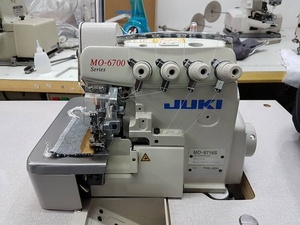 उपयोग किए गए जुकिस 6716 उच्च गति दो सुई 5-थ्रेड सुरक्षा सिलाई ओवरलॉक सिलाई मशीन - Product Image 4