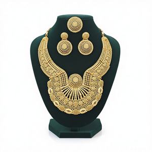 Ensemble de collier pendentif de luxe en alliage de cuivre plaqué or 1K pour femmes |   Bijoux de Mariage |   Chaîne torsadée de Singapour - Product Image 3