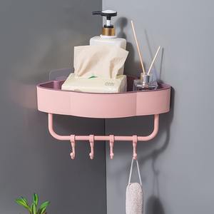 Estante de baño triangular de estilo nórdico, montado en la pared, 50x30 cm, beige, duradero, con ganchos para ahorrar espacio. - Product Image 5