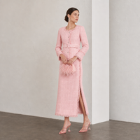 Ensemble tailleur tweed deux pièces pour femme, rose, avec veste peplum à franges en bouclé et jupe midi fendue taille haute, sans col