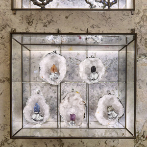 Pendentif grotte en cristal naturel sculpté à la main unisexe vintage Bijoux en pierre plaquée à la mode avec cadeau de charme pour la fête des femmes - Product Image 4