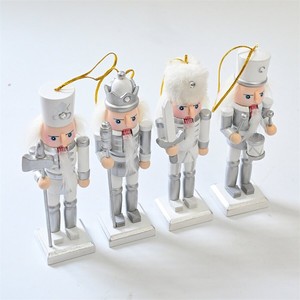 <span class=keywords><strong>Soldat</strong></span> Noël Taille 12cm Décoration de Noël <span class=keywords><strong>Casse</strong></span>-Noisette Pendentif Ensemble Argent Série Haut de Gamme Fournitures de Fête de Noël - Product Image 2