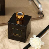 Diffuseur de parfum en verre carré moderne de 200 ml en gros, bouteille de haute qualité pour l'aromathérapie, huiles parfumées pour la maison