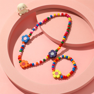 <span class=keywords><strong>Set</strong></span> di Gioielli per Bambine con Fiori, Nuova Moda con Collana e Braccialetto con Ciondolo a Fiore e Perline per Ragazze - Product Image 4