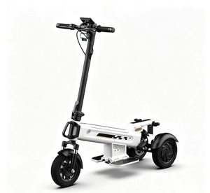 Trottinette pliable à trois roues, véhicule de transport à courte distance pour adultes avec batterie au lithium portable, trottinettes DURAPLUS - Product Image 1