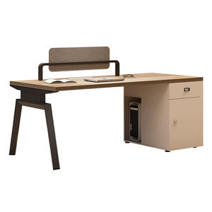 Muebles de oficinas corporativos simples modernos Estación de trabajo de mesa de oficina de estación de 4 personas con partición - Product Image 5