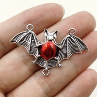 Accessoires de bijoux en alliage pour le bricolage Vente en gros Pendentif en argent antique gothique pour chauve-souris vampire 29*47MM