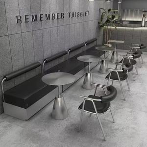 طقم طاولة وكراسي مثبتة على الحائط من الفولاذ المقاوم للصدأ بتصميم صناعي مخصص لمقاهي الحليب والشاي والحانات والمطاعم - Product Image 2