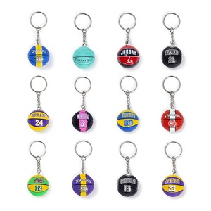 Porte-clés d'équipe de basketball en vente flash, mini-figurines 3D de super stars Kobe, <span class=keywords><strong>James</strong></span>, Curry, Harden, Durant, porte-clés en plastique <span class=keywords><strong>NBA</strong></span> - Product Image 5