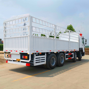 Camión de Carga Pesada SINOTRUK HOWO 8X4 de 12 Ruedas, Euro 2, Caja de Cambios FAST, Cámara Trasera, Camión de Carga con Barandas en Venta - Product Image 3