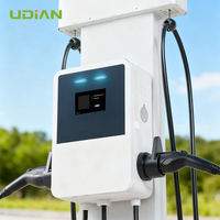 Chargeur EV AC résidentiel 14 kW GB/T à double connecteur avec RFID et gestion des câbles intégrée sur socle en tôle, prêt à l'emploi