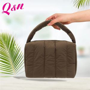 Factory Custom OEM ODM Quilted Makeup <b>Bag</b> Large Capacity Zipper Cosmetic <b>Bag</b> - Product Image 4