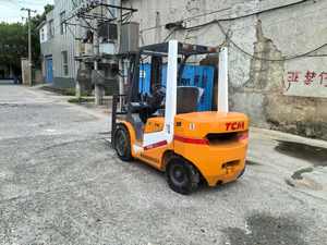 Montacargas TCM Usado de 3.5 Toneladas con Motor de Caja de Cambios, Carretilla Elevadora de Paletas para Almacén, Capacidad de Elevación de 3m para Inspección de Video - Product Image 2