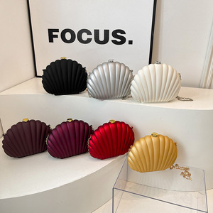 2026 nouveau sac européen et américain de couleur bonbon pour femmes sac de dîner à la mode acrylique sac à bandoulière unique - Product Image 1