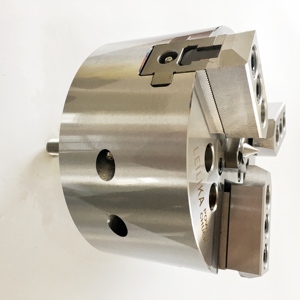 Máquina de torno <span class=keywords><strong>CNC</strong></span> tipo eje de mandril de potencia hidráulica sólida flotante de empuje directo Radial de 6 pulgadas de 3 mordazas del fabricante LEILIKA - Product Image 6