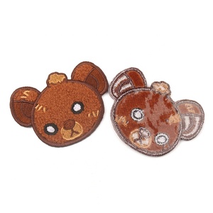 Gepersonaliseerde Custom Iron-On Backing Schattige Bruine Beer Dier Logo Easter Chenille Borduurpatches Voor Kinderen Kleding - Product Image 3