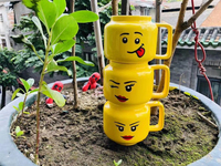 Tasse en céramique JM style dessin animé 250 ml, motif visage souriant coquin et mignon, pour café, lait, thé, avec poignée, idéale pour cadeaux de mariage