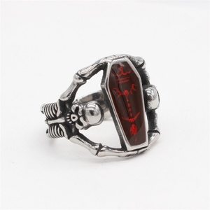 Anillo de Murciélago Vampiro Rojo Vintage Hip Hop, Anillos de Calavera de Acero Inoxidable Chapados en Oro para Hombre - Product Image 4
