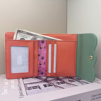 Dompet Multi kartu motif kartun kustom populer Clutch Multi guna khusus untuk remaja dan wanita