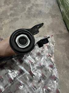 Bras de suspension inférieur avant gauche et droit pour VOLVO V50 2009-2011 <span class=keywords><strong>S40</strong></span> C70 C30 <span class=keywords><strong>FORD</strong></span> 30760280 31201181 - Product Image 2
