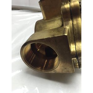 Vanne solénoïde ASCO 8210G22 1-1/2 pouce normalement fermée pour le contrôle de l'eau - Product Image 2