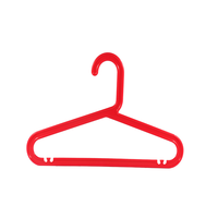 Usine personnalisé coloré en plastique enfants enfant manteau cintre organisateur pour garde-robe et espace de blanchisserie cintre en plastique